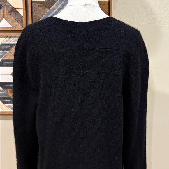 NakedCashmere Black V-Neck Cashmere Sweater size Small - Picture 6 of 11